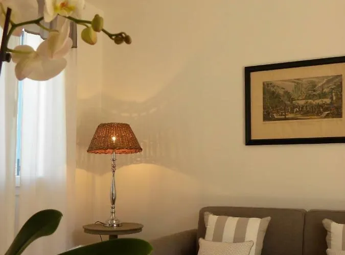 Celeste فندق مبيت وإفطار تّشيرفييا